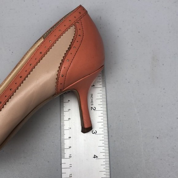 LEATHER IVANKA TRUMP TWO-TONE HEELS SZ 8M ⭐ - Picture 10 of 11